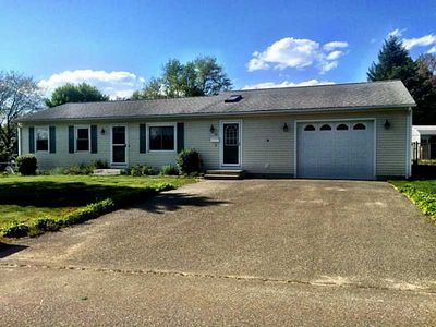 80 Woodhaven Rd, Woonsocket, RI, 02895