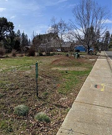 5th image of 1868 Vineyard Dr