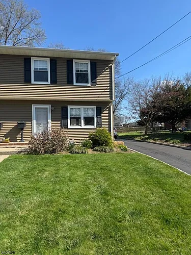 29 Aubrey St Photo 1