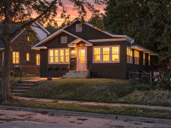 3237 Sheridan Ave N, Minneapolis, MN 55412