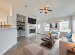 6710 Waterlilly Dr, Arlington, TX 76002