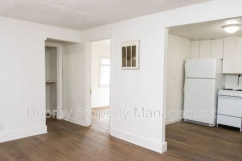 Building Photo - 4278 Spriggs St #1
