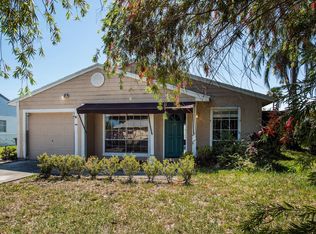 8415 Red Wagon Ln, Boca Raton, FL 33433