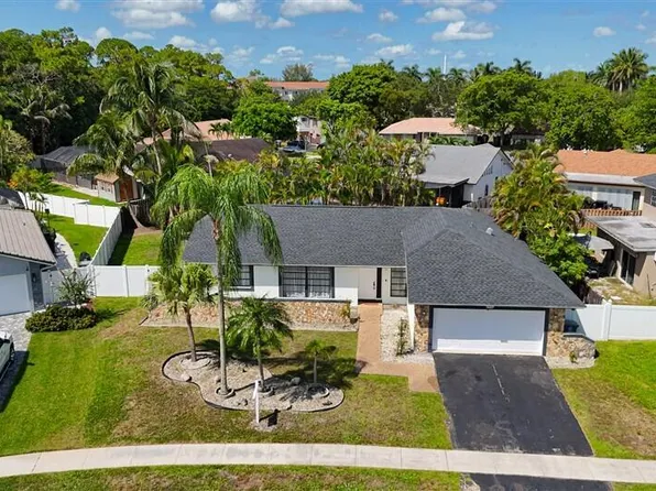 21732 Little Bear Way, Boca Raton, FL 33428