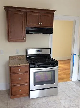15 Romsey St #3 — Photo 5