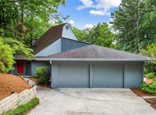 3863 Dundee Dr NE, Roswell, GA 30075