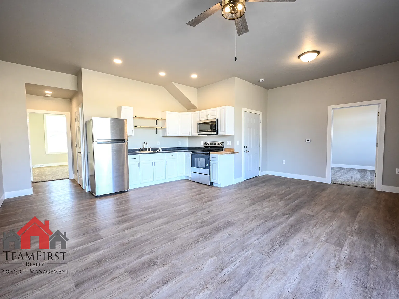 205 North Maple Street — Photo 4