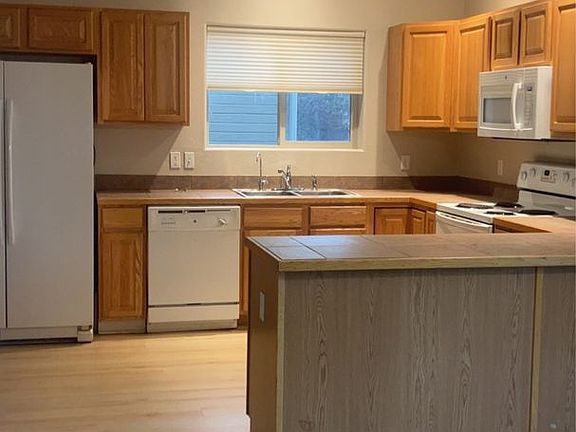 2nd image of 1306 Kremer Dr Unit 1