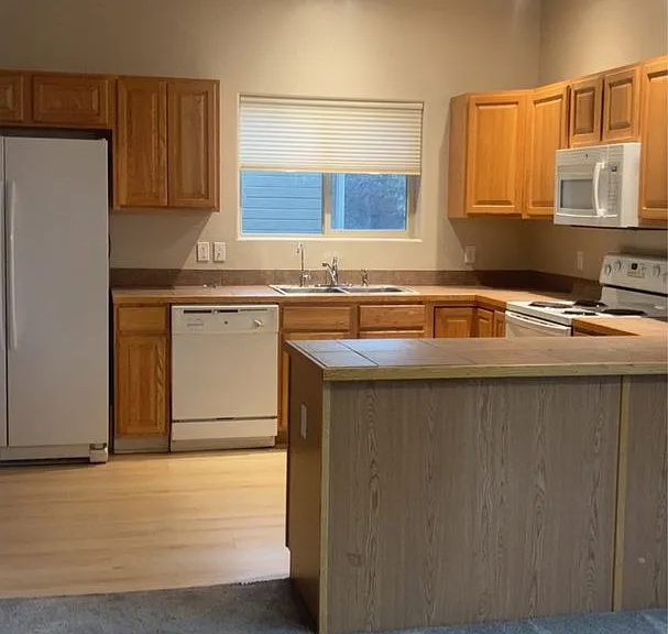 1306 Kremer Dr #1 — Photo 2
