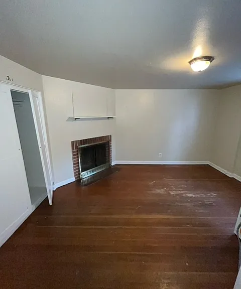 435 NE Oak St #4-1-2 — Photo 13