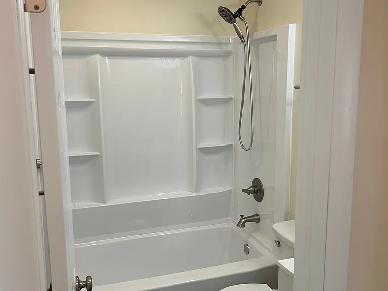 1103 Sylvan St #1 — Photo 7