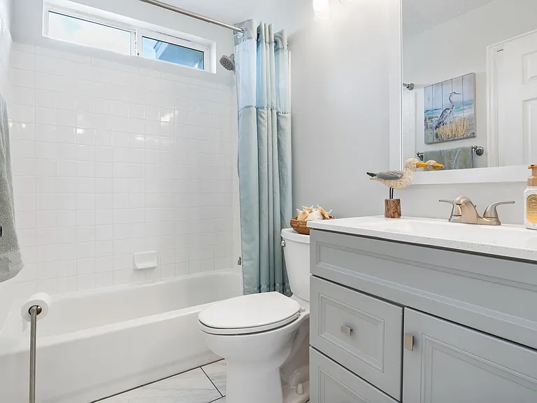 318 E Spyglass Dr — Photo 13