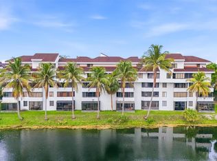 Verabella Falls Condo, Miami, FL 33193