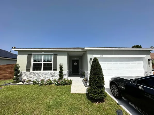 4233 SW Yalta Street, Port St Lucie, FL 34953