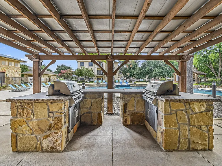 The Canyons Apartments in Fort Worth, Texas