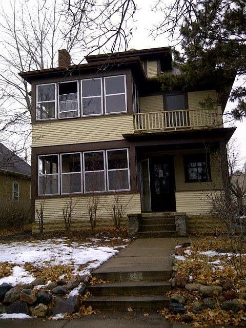 1st image of 215 5th Ave N