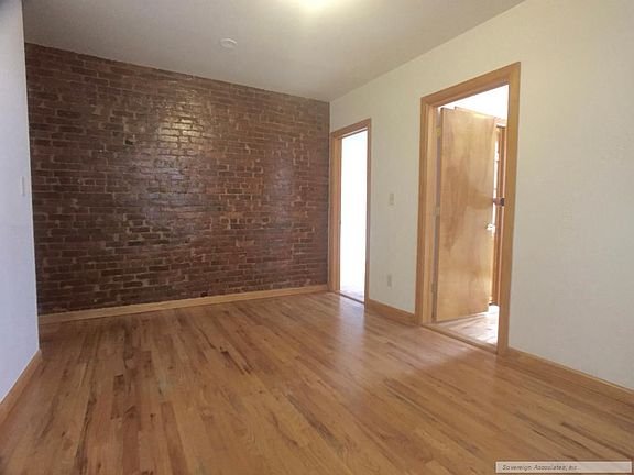 3rd image of 75 Cabrini Blvd APT 24
