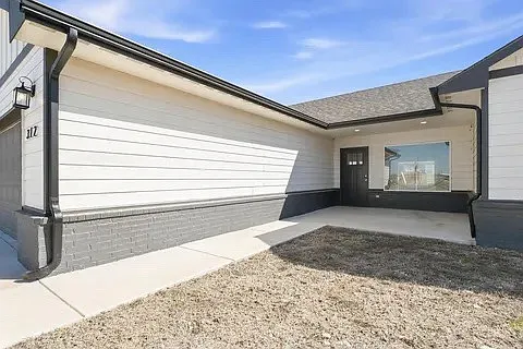 312 N Deer Run Ave — Photo 2
