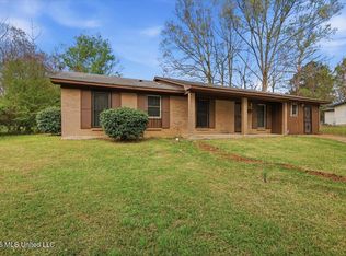 1511 Lowery Ln, Jackson, MS 39209