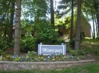 1904 Winterport Cluster, Reston, VA 20191