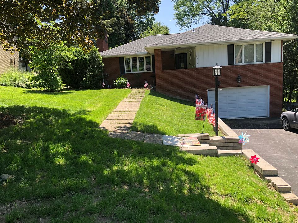 1st image of 92 Oakwood Dr