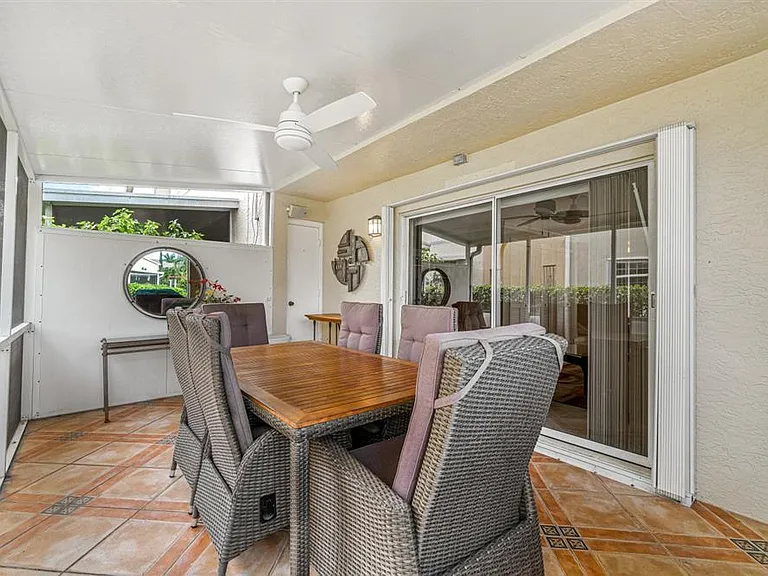 338 Waterside Dr — Photo 15