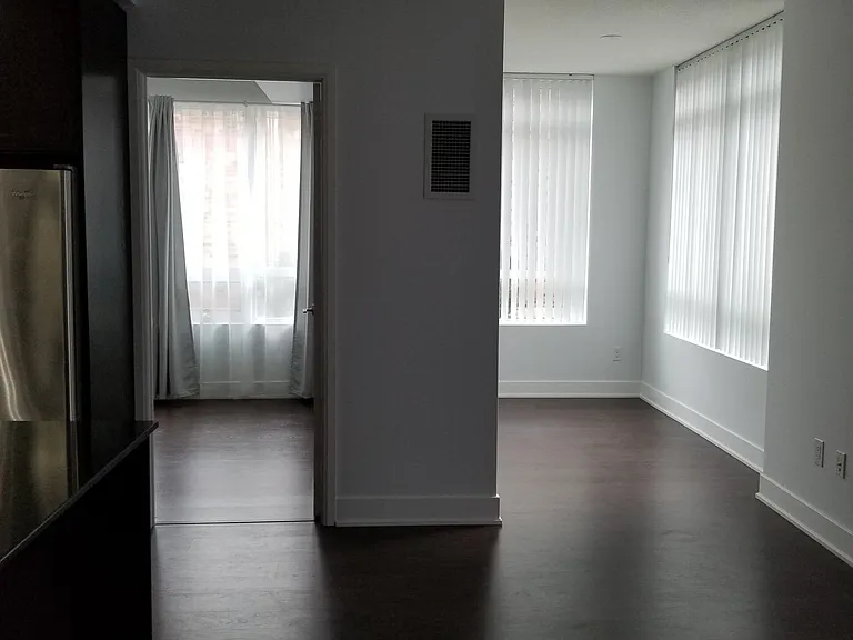 7608 Yonge St #210 — Photo 13