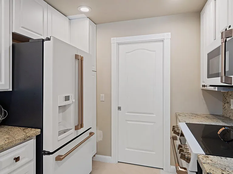 2117 Tigris Dr — Photo 17