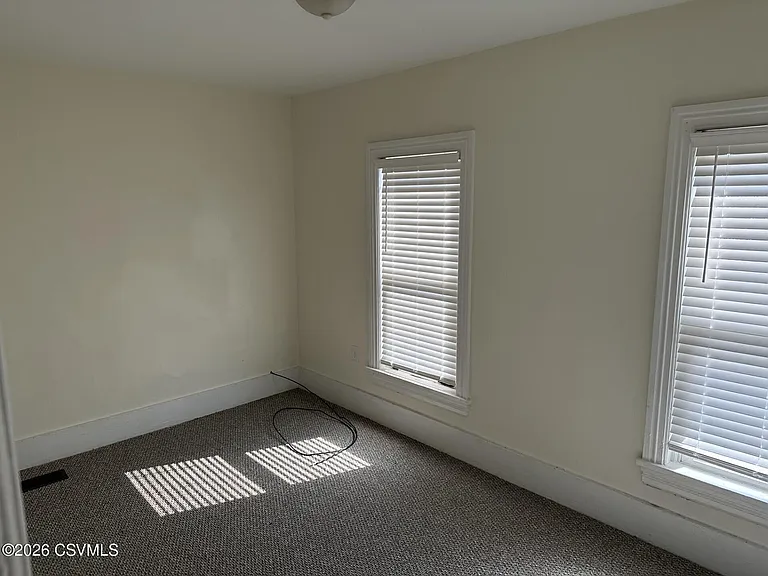 639 Shakespeare Ave — Photo 13