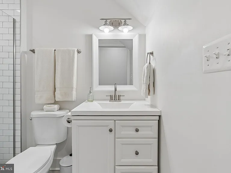 1228 Patapsco St — Photo 28