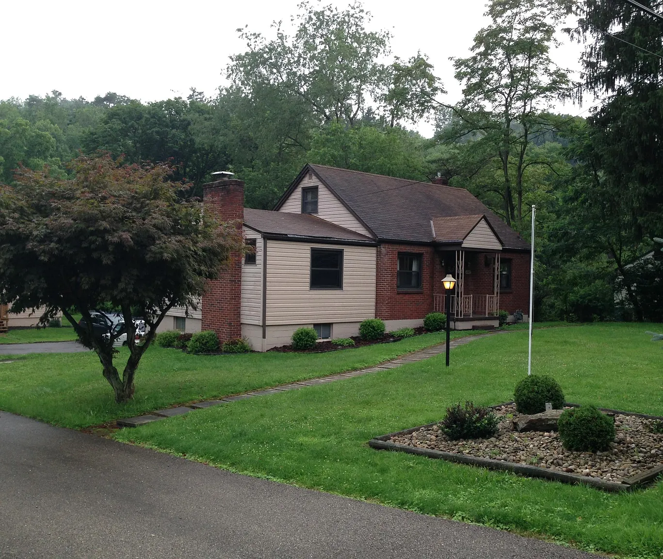 1561-1563 Goldbaugh Ln photo 1