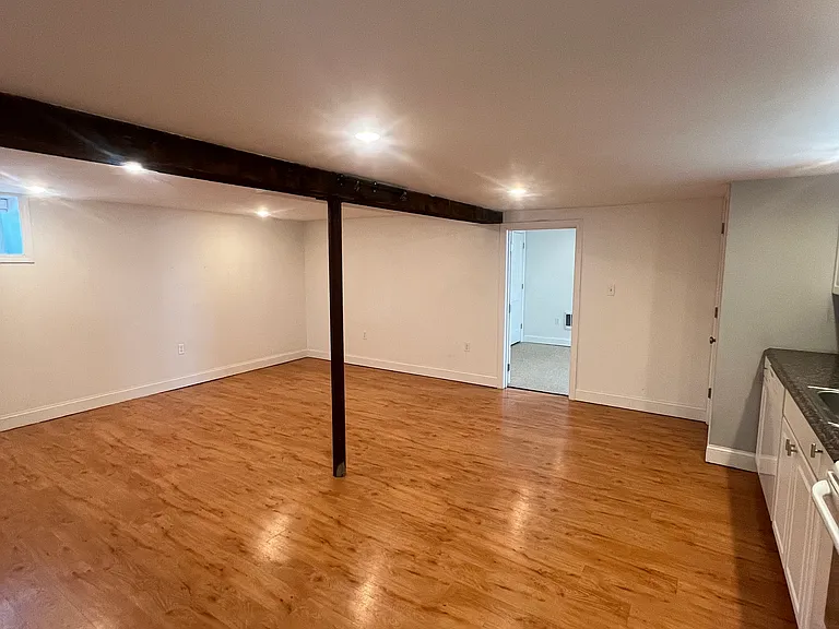 18A Silver Lake Ave #A — Photo 3