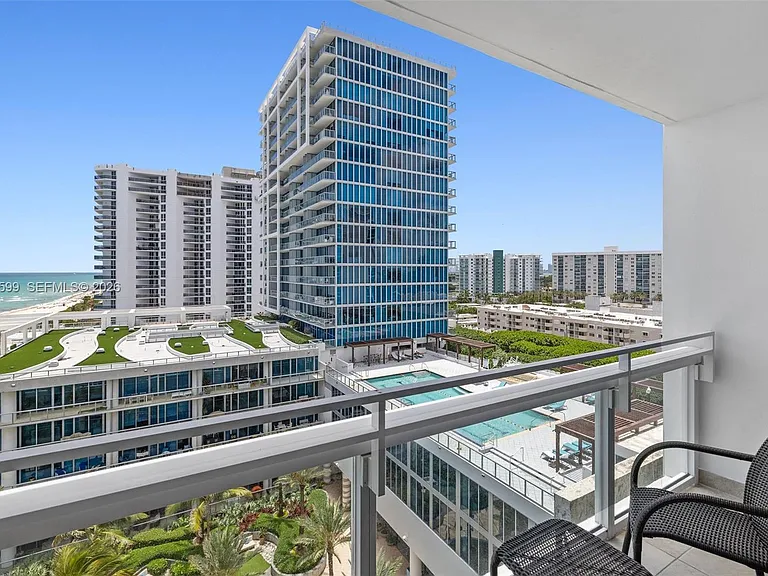 6801 Collins Ave #1010 — Photo 9