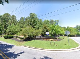 6520 Crestline Dr, Dawsonville, GA 30534