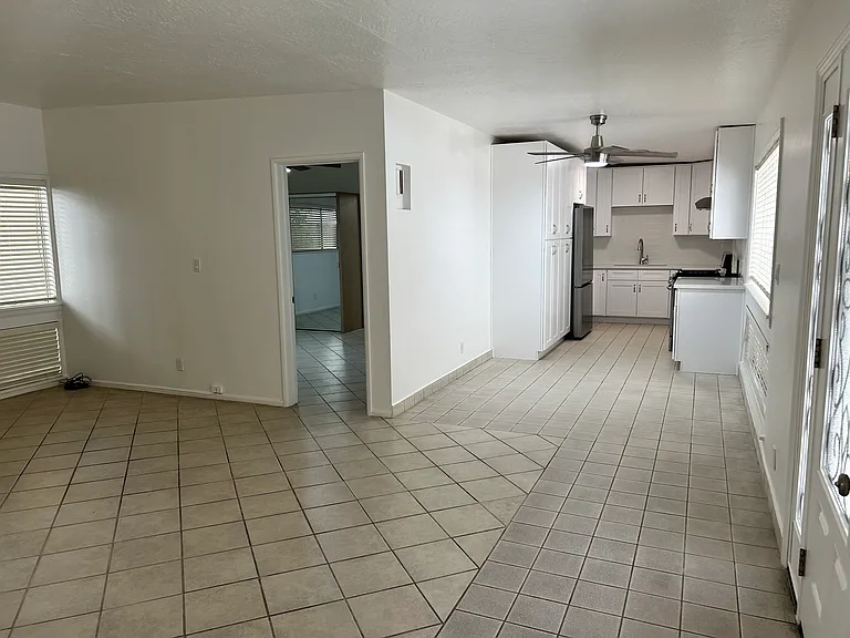 267 S Patencio Rd #B — Photo 9