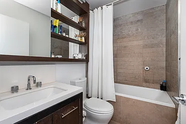 Rented by R New York