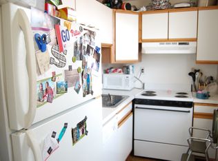824 S 5th St APT 3, Philadelphia, PA 19147