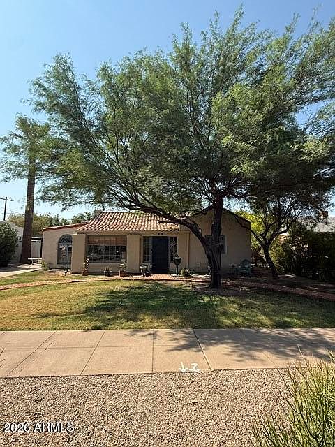 2nd image of 313 W ENCANTO Boulevard