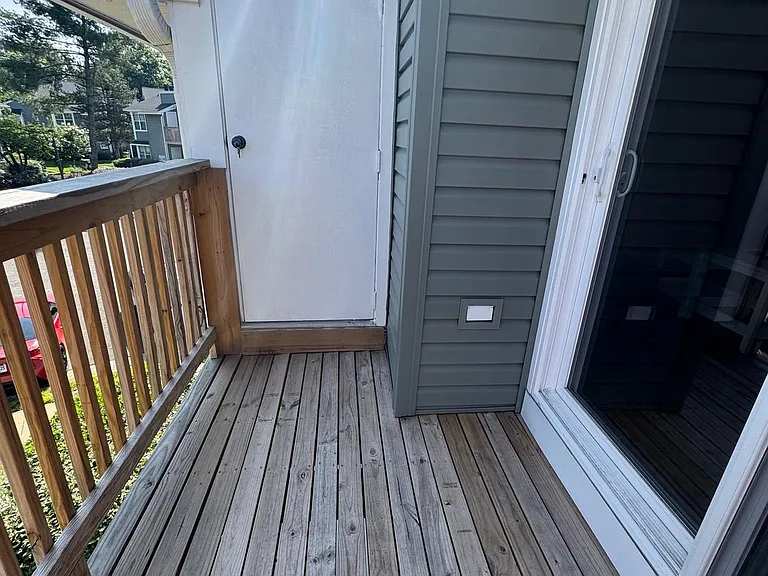 8610 Beekman Pl #C — Photo 3