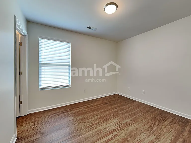 271 Cameron St — Photo 18