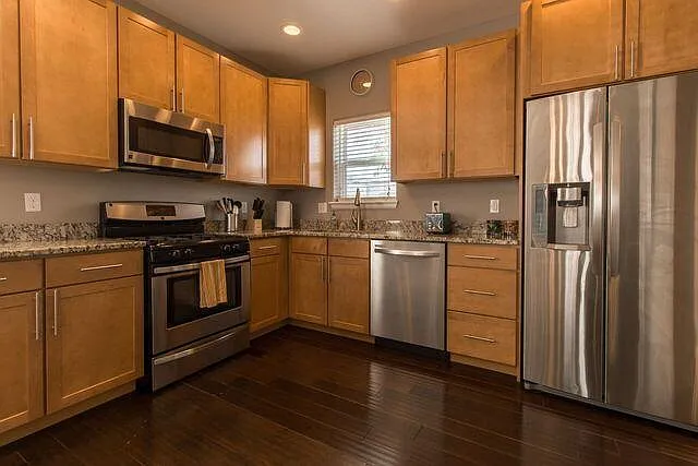 3134 W 18th Ave — Photo 3