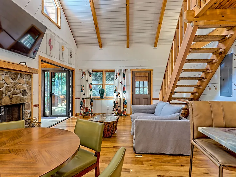 32 Hill Camp Ln — Photo 16