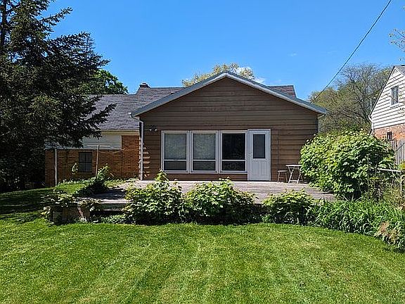 2nd image of 1638 Rosewood Ave SE