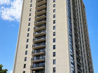 2901 S Michigan Ave APT 1704, Chicago, IL 60616