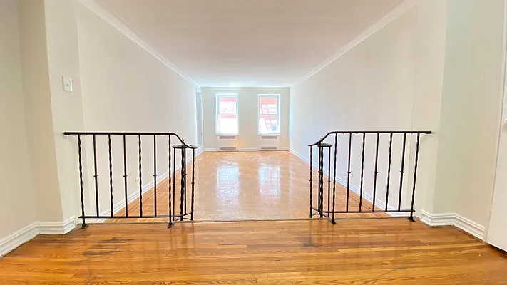 Rented by Contact Realty | media 18