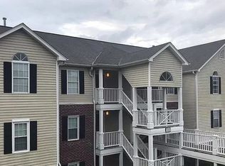 332 Bubble Creek Ct UNIT 10, Fayetteville, NC 28311