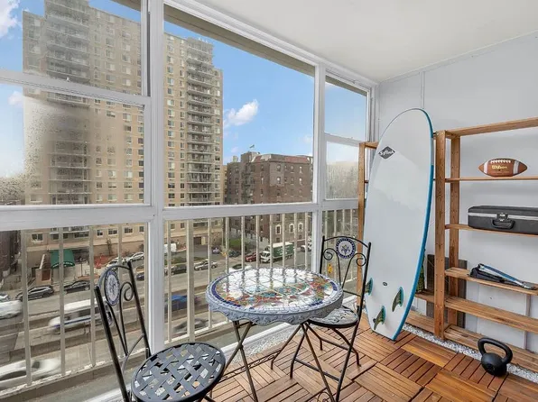 118-17 17th Un, Forest Hills, NY 11375