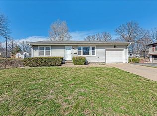 1002 Maple Ln, Harrisonville, MO 64701