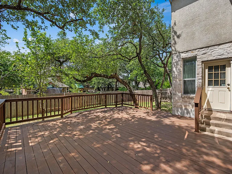 6920 Larue Belle Cv — Photo 36