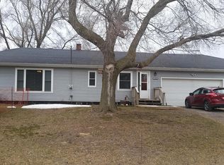 5182 W Chauvez Rd, Ludington, MI 49431